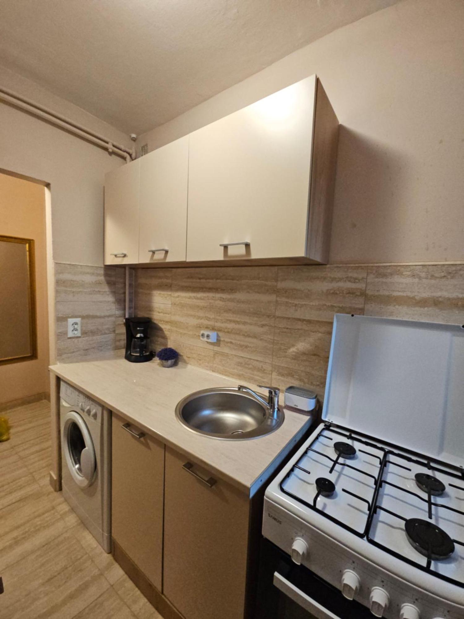 Aparthotel Sibiu Cedonia Esterno foto